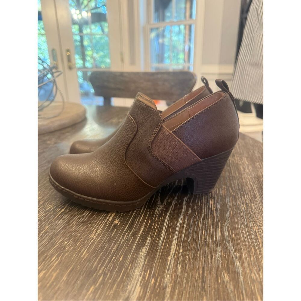 Croft & Barrow Ortholite Low Heel Brown Faux Leather Booties sz 6 EUC - Picture 4 of 8